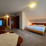 Grant Hotel 3*
