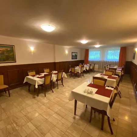 Grant Hotel 3*