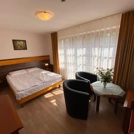 Grant Hotel 3*